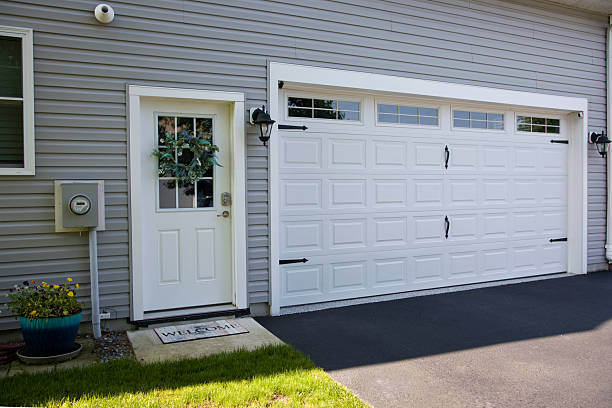 24/7 Emergency Garage Door Roller Replacement experts in McLean, TX